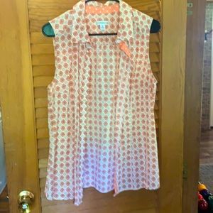 Sleeveless button-up shirt